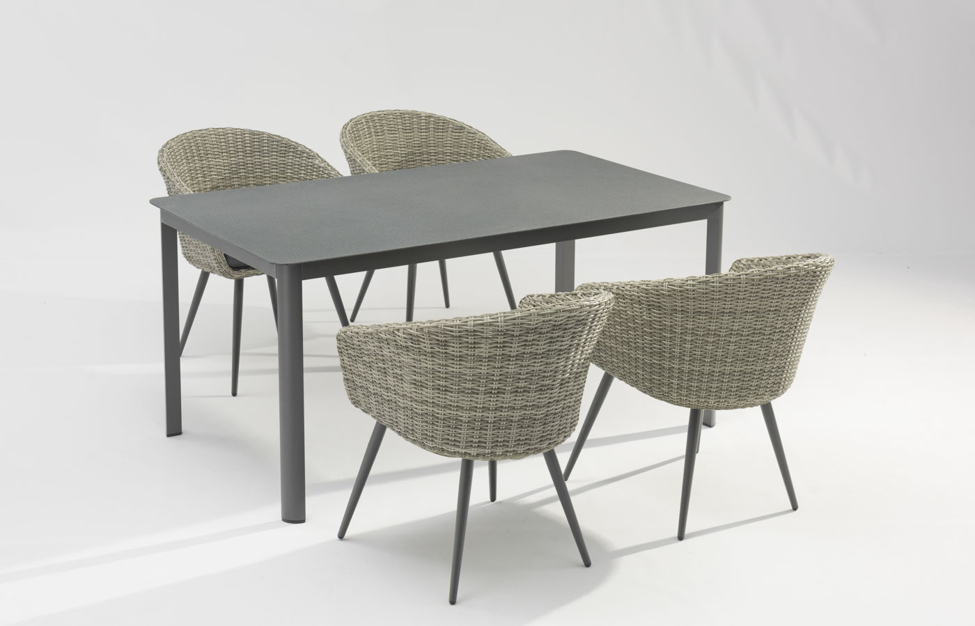 High-quality Hot-selling Durable Waterproof Sunscreen High-end Outdoor Garden Beach Rattan Woven Rattan Chair