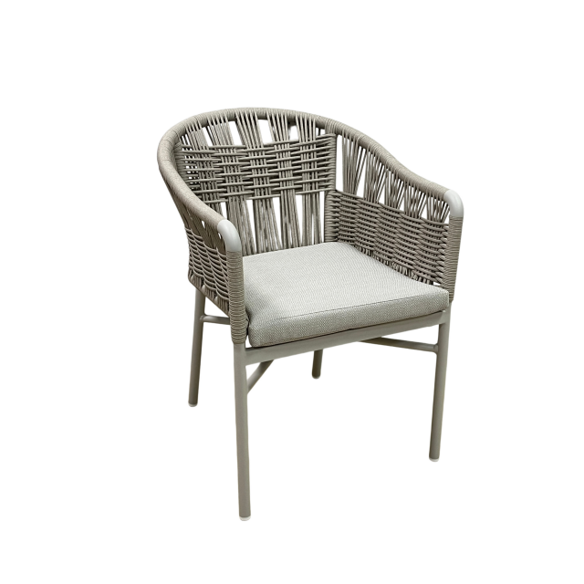 Woven Rattan Leisure Chair – Ergonomic Outdoor Armchair with Thick Cushion & Sturdy Metal Frame