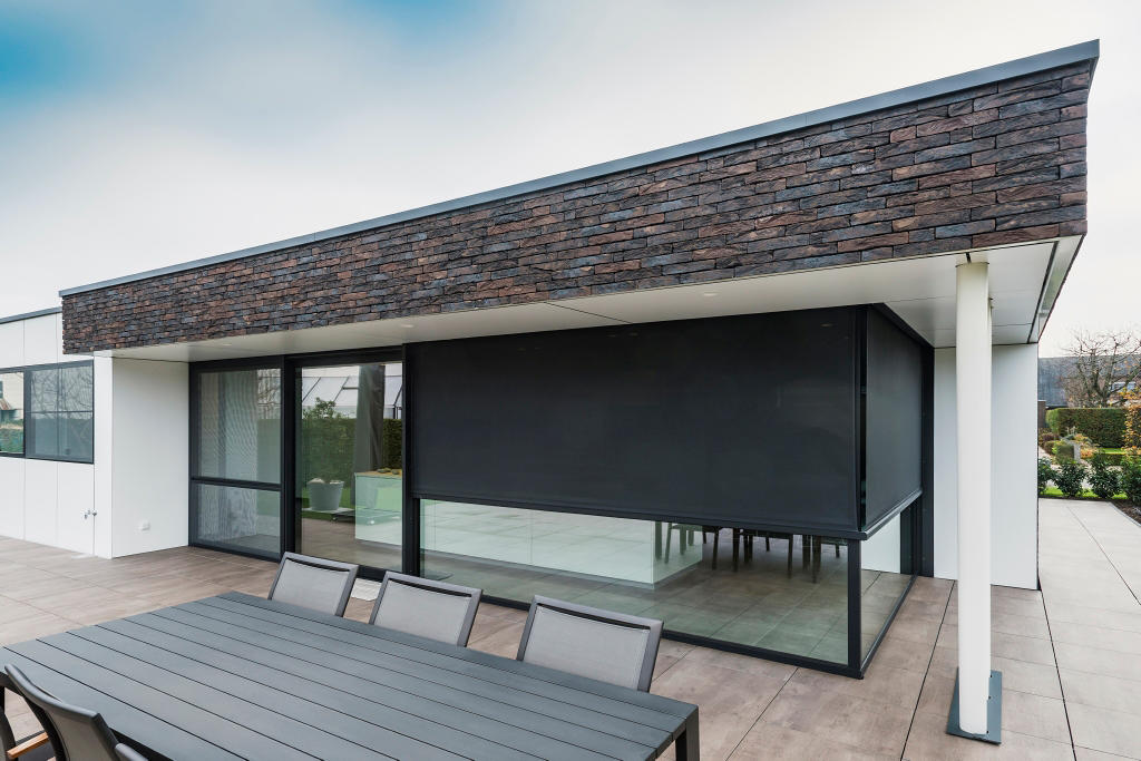 Outdoor Balcony Automatic Blackout Motorized Sunscreen Waterproof Roller Smart Blinds Custom