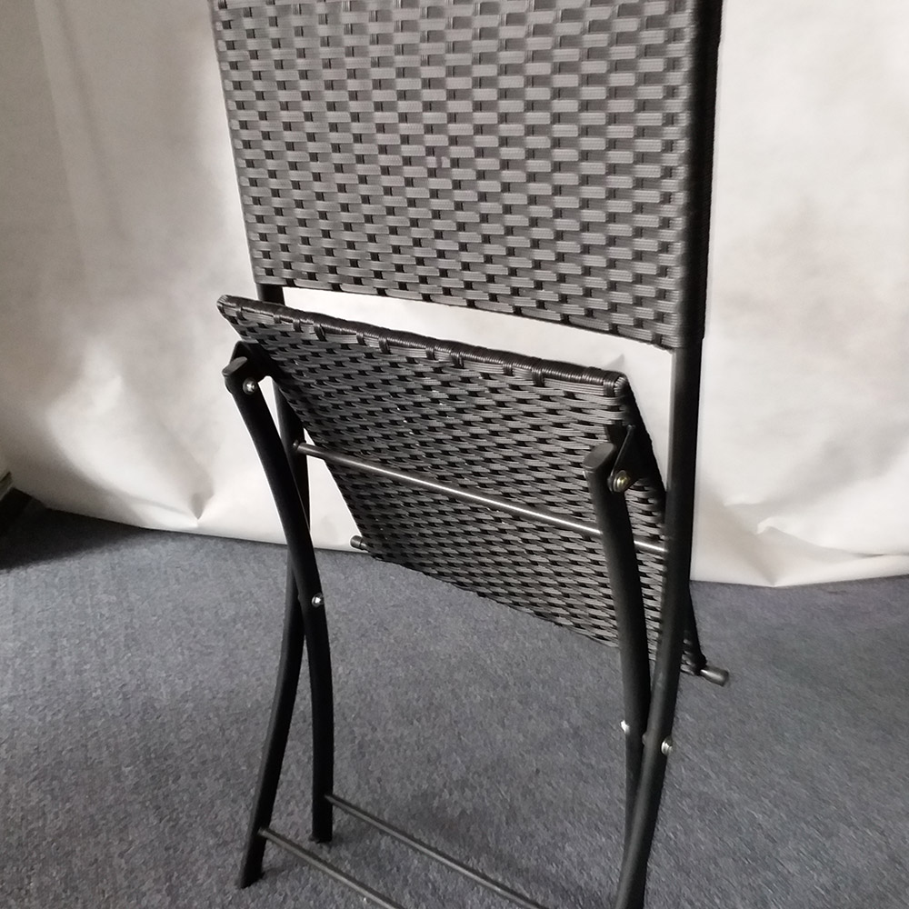 Bistro Garden outside Wicker Folding Patio Chairs