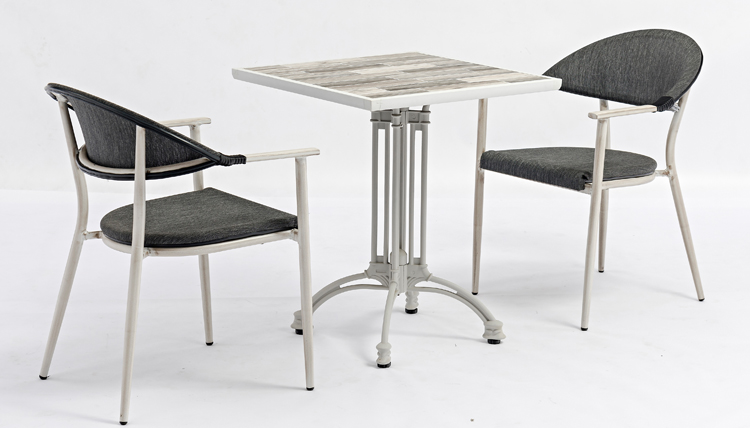How to buy restaurant table tops
