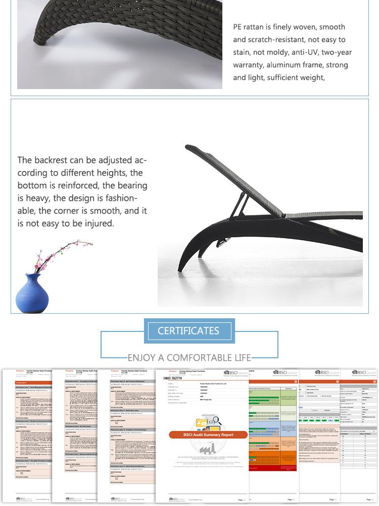 outdoor lounge chairs