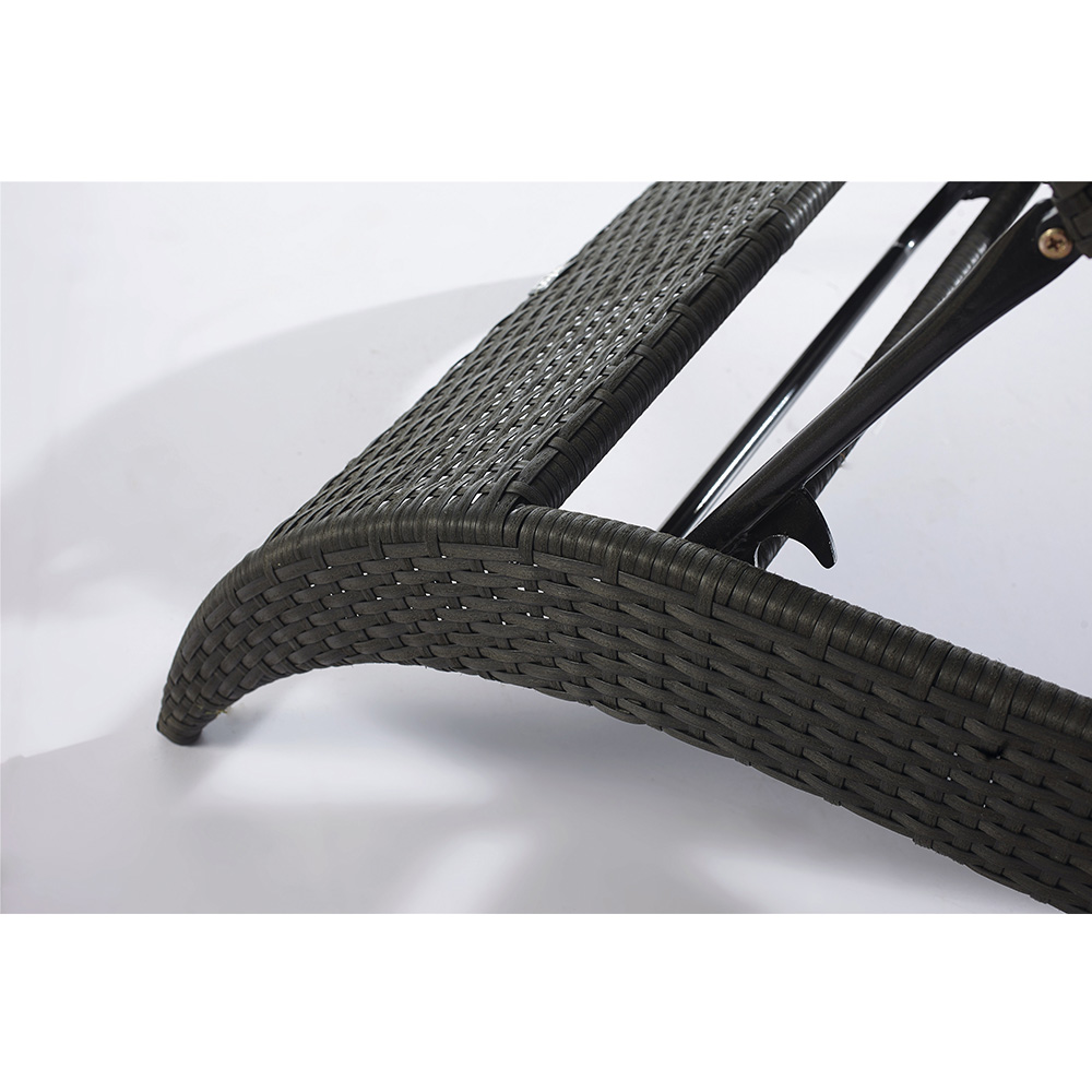 Outdoor Patio Pool Rattan Lounge Chairs